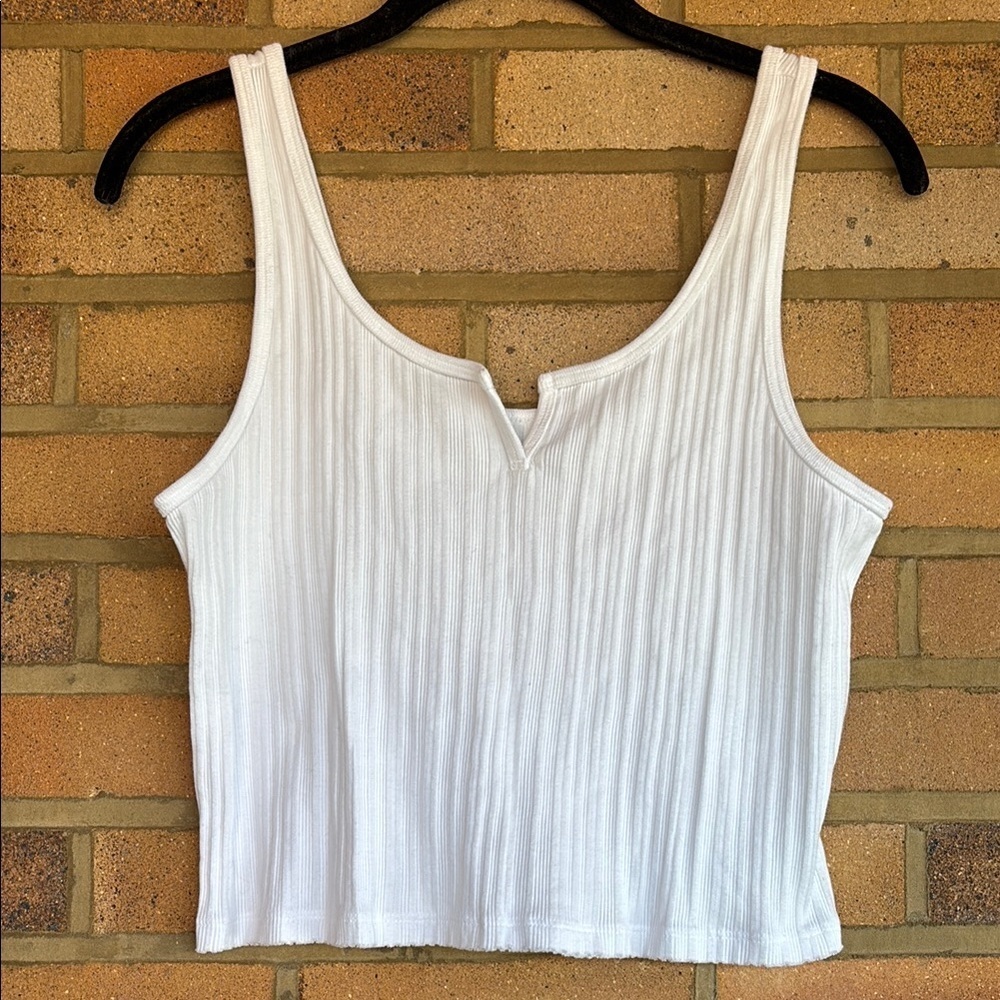 Aerie White Ribbed split neck Crop Tank Top M